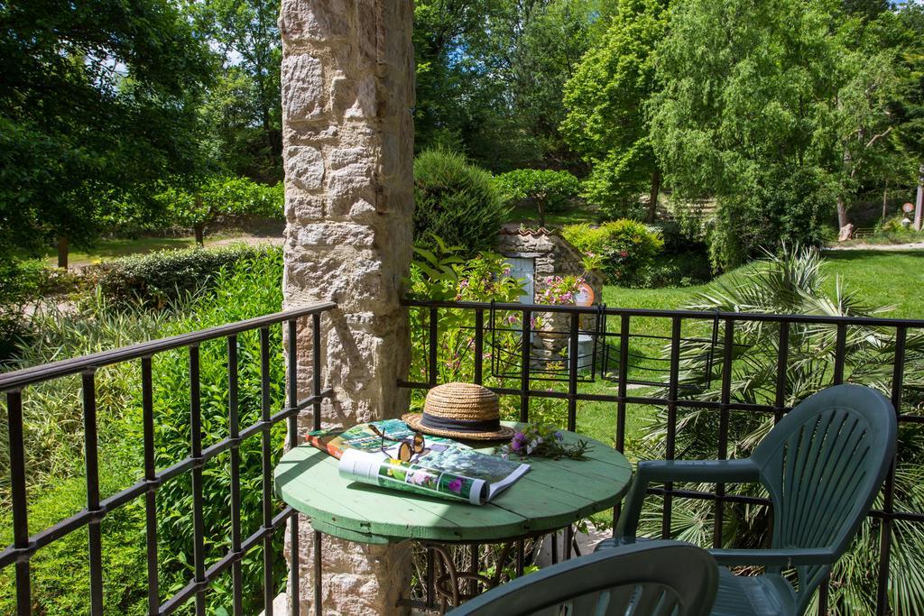 La Campagne St Lazare - Restaurant Chambres D'Hotes Piscine & Spa Forcalquier Buitenkant foto